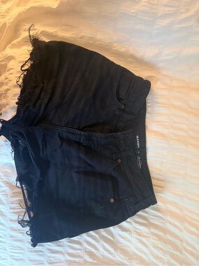Old Navy Black Frayed Hem Denim Shorts